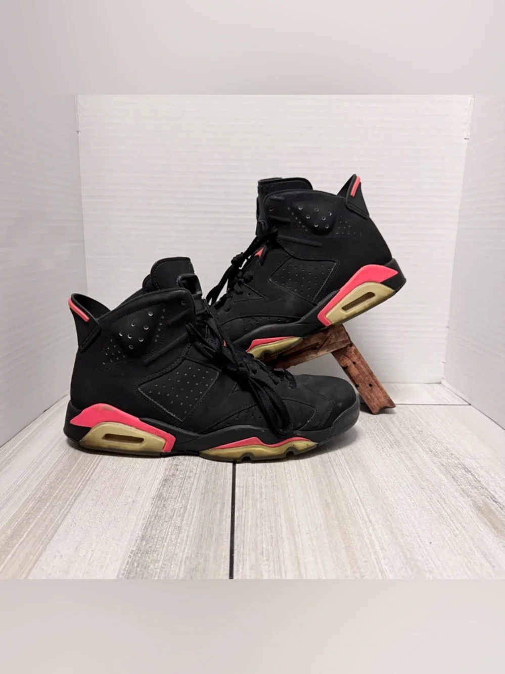 Jordan 6 Retro Infrared Sneakers 384664-023 High Top Black 2014 Men’s Size 10 -